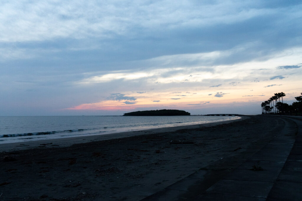 青島ビーチで日の出を撮影 宮崎の観光スポット